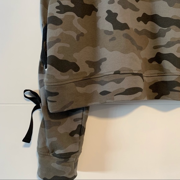 Design Lab | Camo Lace Up Sweatshirt - Picture 10 of 13